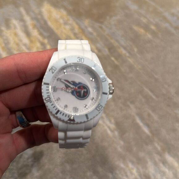 Tennessee Titans White Rookie Watch new other needs battery still has protective - Picture 2 of 5